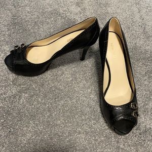 Nine West platform peep toe pumps